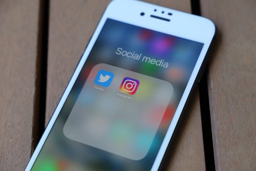 Jak korzystać z social media?